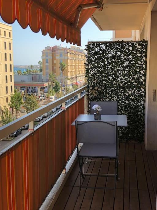 Vue Mer, 2 Pieces Lumineux Apartamento Nice