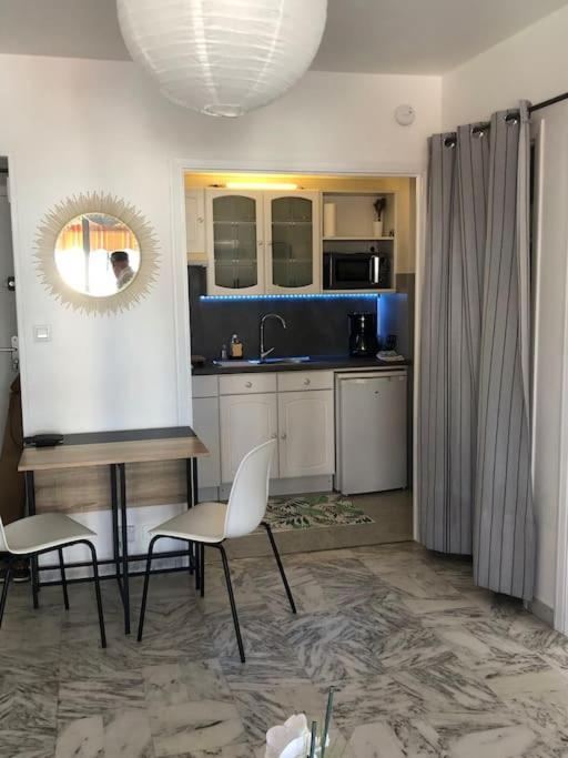 Appartement Vue Mer, 2 Pieces Lumineux Nice